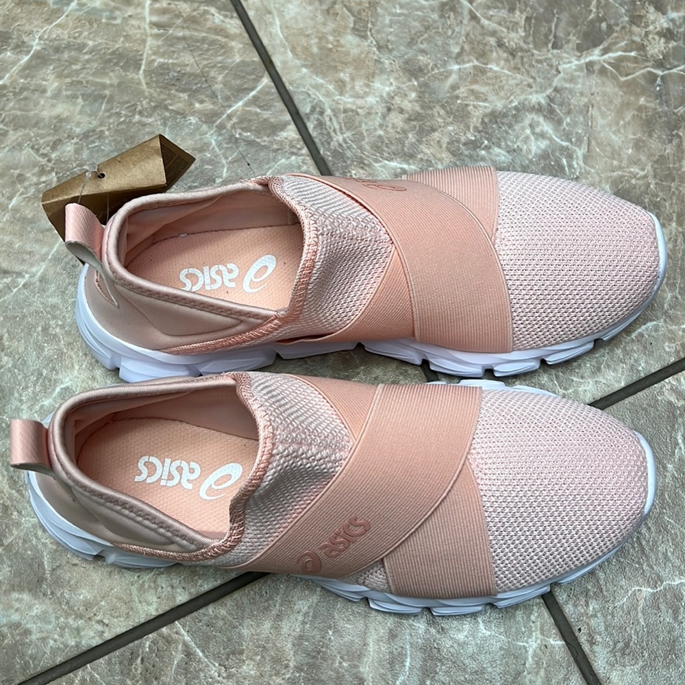 ASIC women’s shoes (size 9 1/2) brand new!